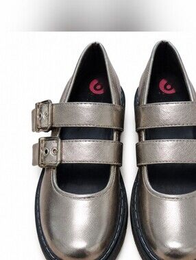 SODA Women’s Size 6 Pewter Metallic Double Buckle Mary Jane Platform Shoes